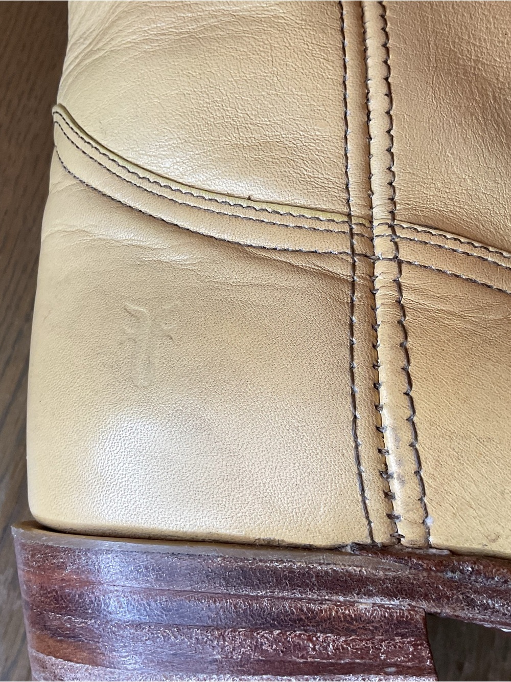 Frye Women's Vintage Campus Boots Banana Leather #2952 - Picture 12 of 12